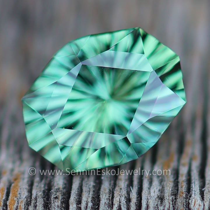 1 Carat Spring Green Sapphire Octagon - 7x5.4mm - Esko Universe Cut ™
