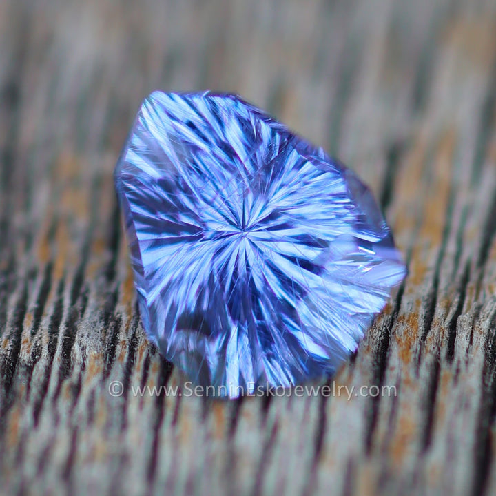 1.2 Carat Indigo Sapphire Arrowhead - 7.2x5.8mm - Esko Universe Cut ™