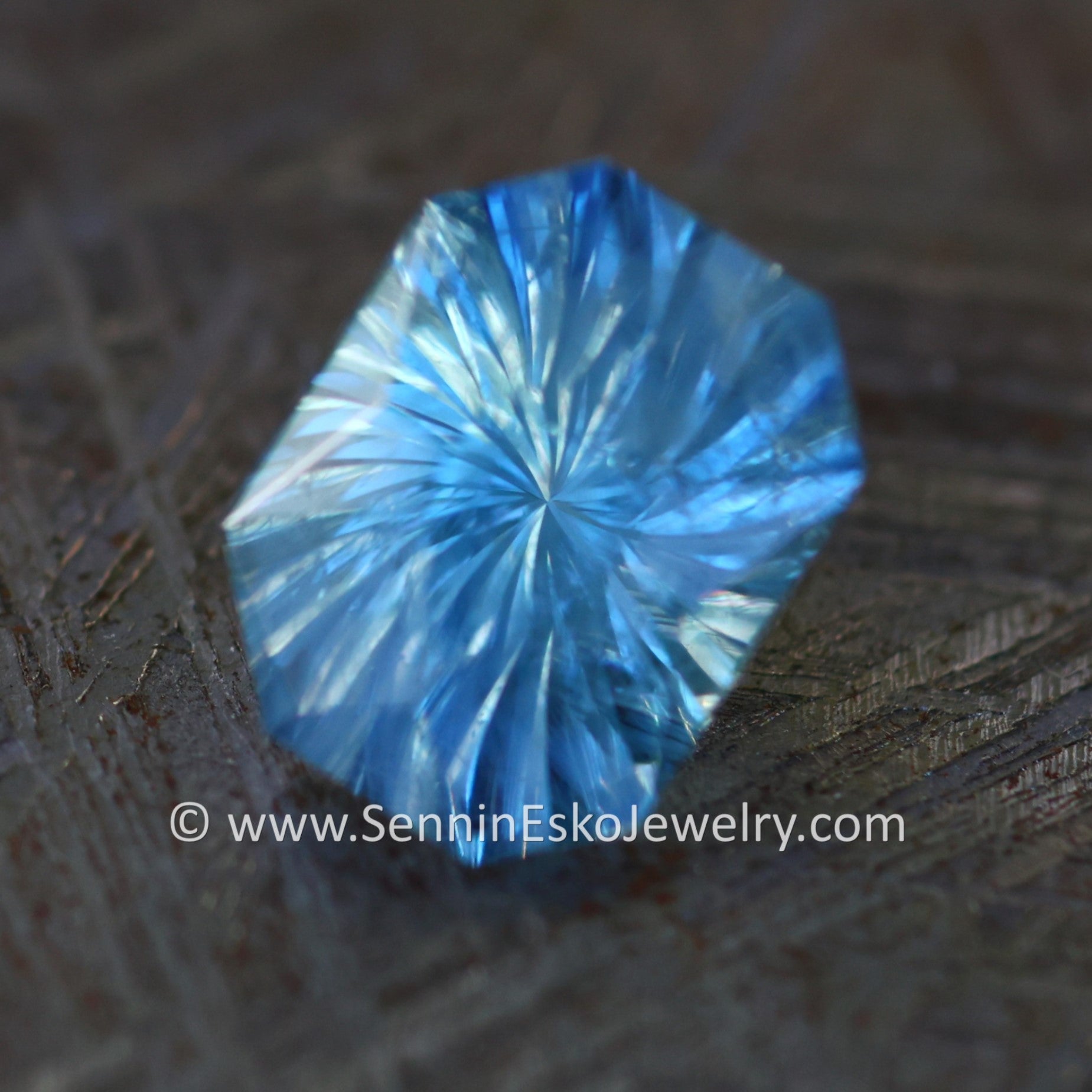 天然石Gemstone 2.4 Carat Teal Montana Sapphire Octagon - Galaxy Cut – Sennin Esko