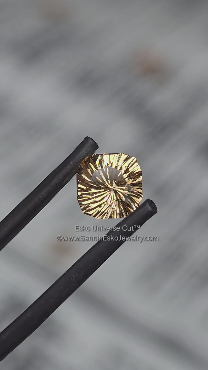 1.7 Carat Golden Topaz Square Cushion - 6.9x8mm - Esko Universe Cut ™