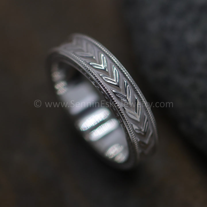 PRÊT À EXPÉDIER Double Chevron Infinity Ring, Design continu, Taille 9