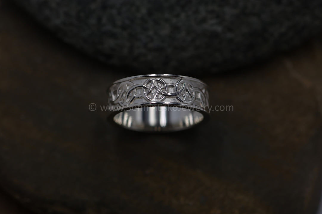 PRÊT À EXPÉDIER Large Bague Noeud Celtique, Taille 10