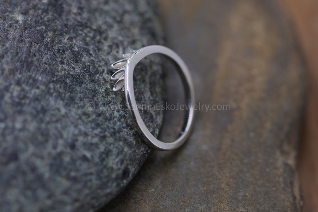 PRÊT À EXPÉDIER Bague inspirée de la couronne simple en argent, taille 7