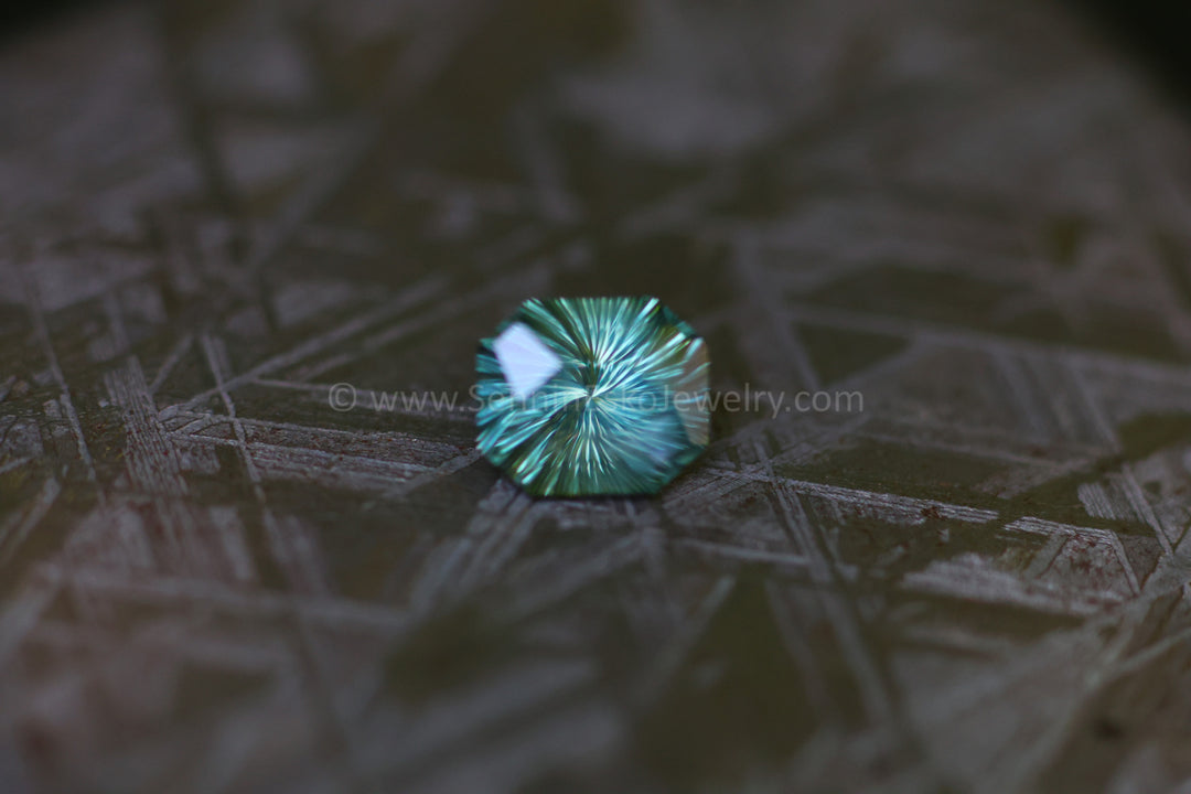 Octogone saphir Montana vert bleuté 2,5 carats - 8,4 x 7,1 mm, taille fantaisie