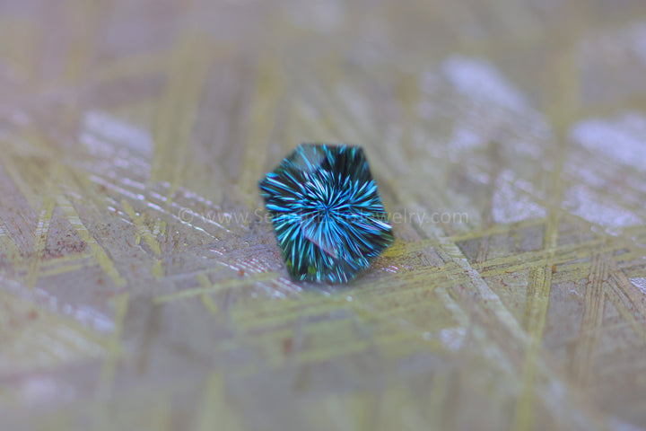 1,37 Karat blauer und grüner sechseckiger Saphir – 7,3 x 5,5 mm, Fantasy-Schliff
