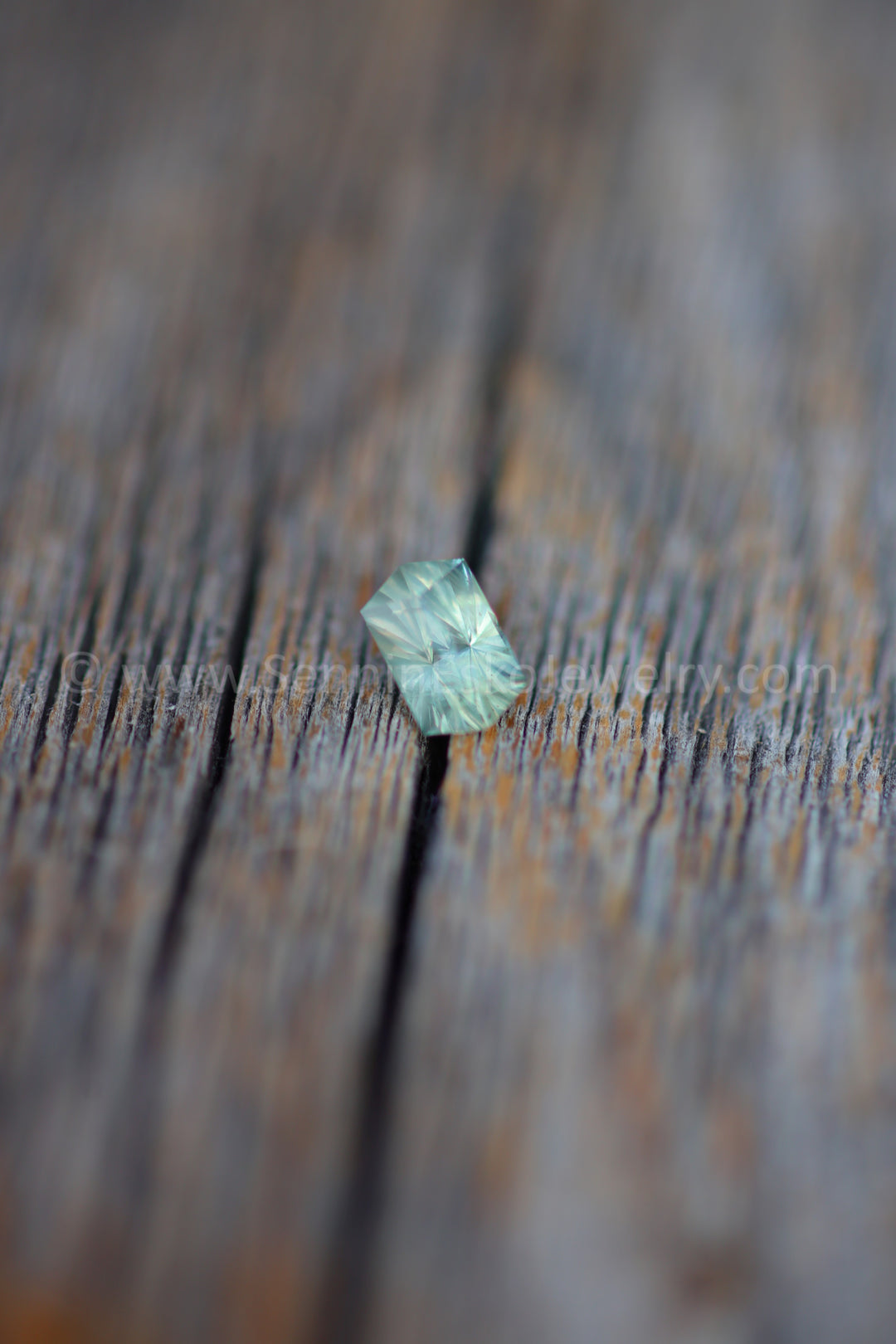 1 Carat Yellow/Green Montana Sapphire Hexagon -  6.8x4.1mm - Galaxy Cut