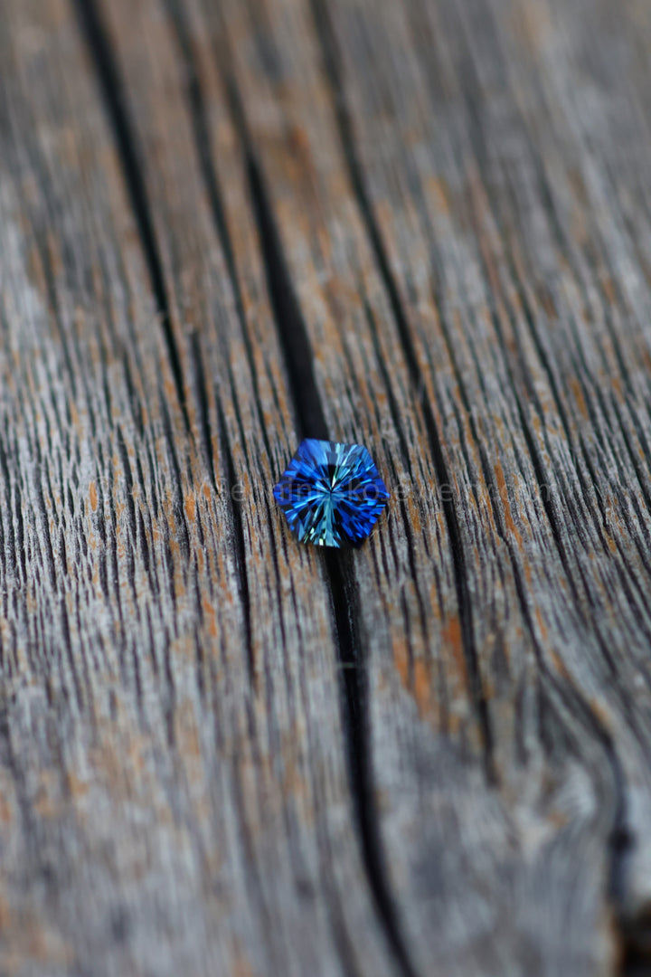 1 Carat Deep Blue Sapphire Hexagon - 6.8x5.6mm - Esko Universe Cut ™