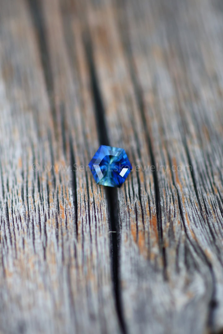 1 Carat Deep Blue Sapphire Hexagon - 6.8x5.6mm - Esko Universe Cut ™