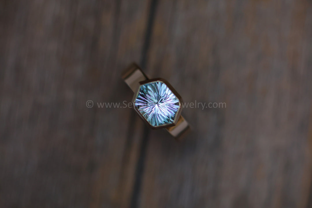 Heavy Weight 18kt Gold Solitaire Bezel Ring Setting - Fantasy Cut 2.58 Carat Aquamarine Depicted (Setting Only, Center Stone Sold Separately)