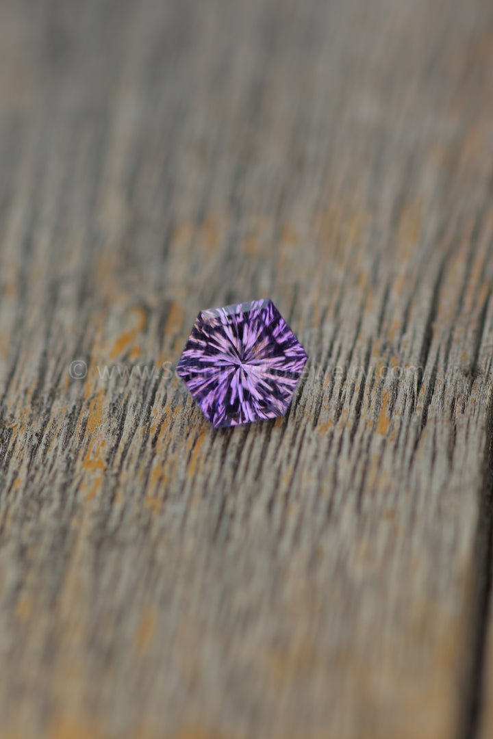 1 Carat Purple/Violet Sapphire Hexagon -  7.1x5.8mm - Esko Universe Cut ™