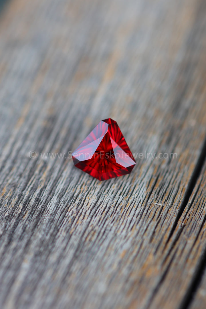 4.9 Carat Rhodolite Garnet Kite -10.9x11.2mm - Esko Universe Cut ™