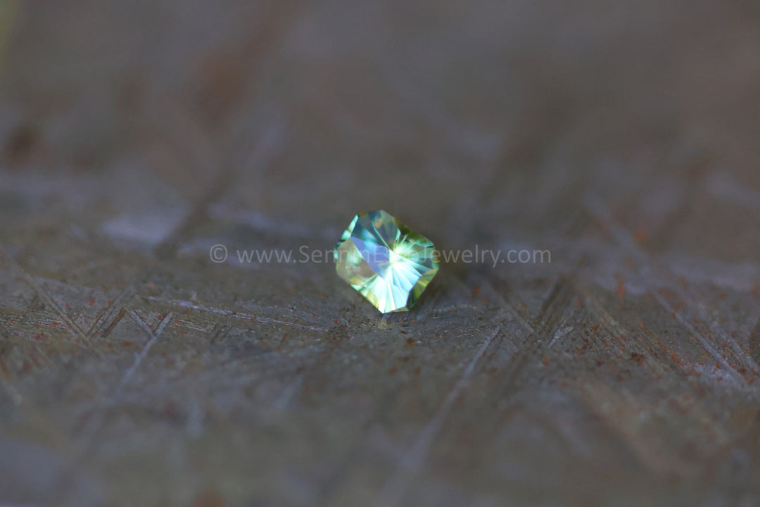 0.5ct Yellow/Green Sapphire Tapered Octagon, 5x4.3mm