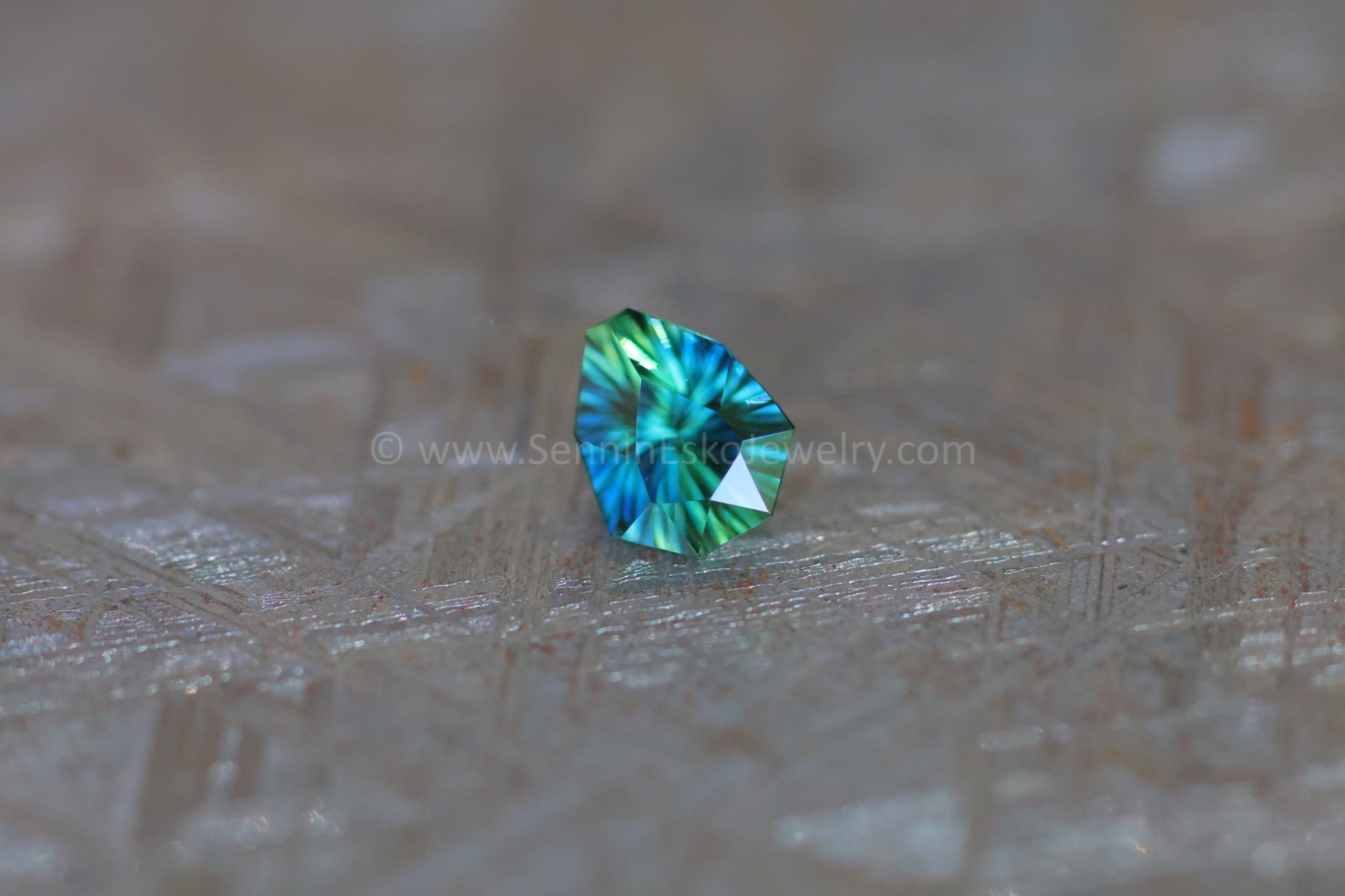 1.3ct Parti Green/Blue Sapphire Arrowhead - 7.2x6.1mm - Galaxy Cut