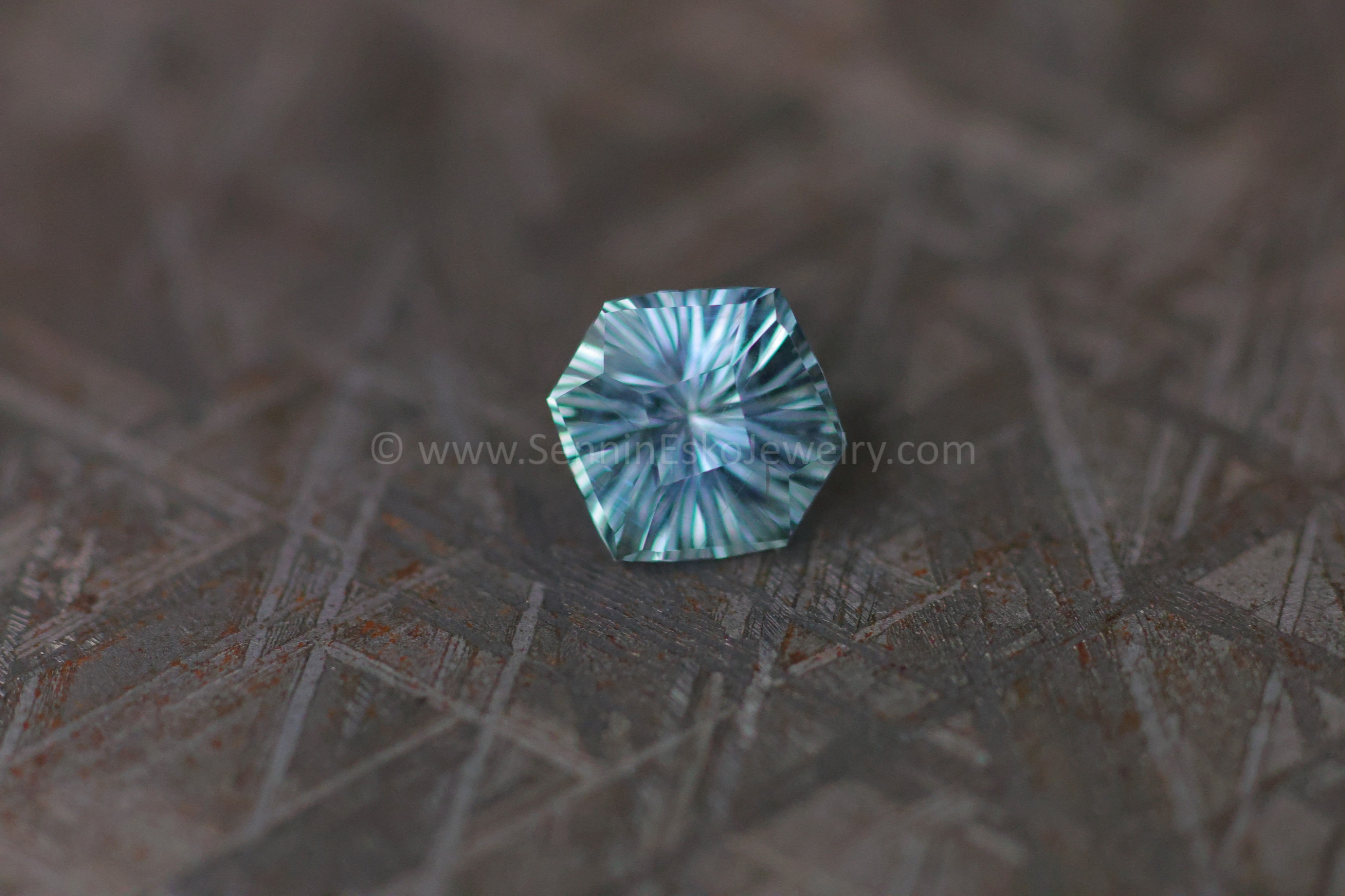 ラブカSAPPHIRE MOON 朝香果林 SECE Loose Gemstone Oval Denim Blue Montana Sapphire