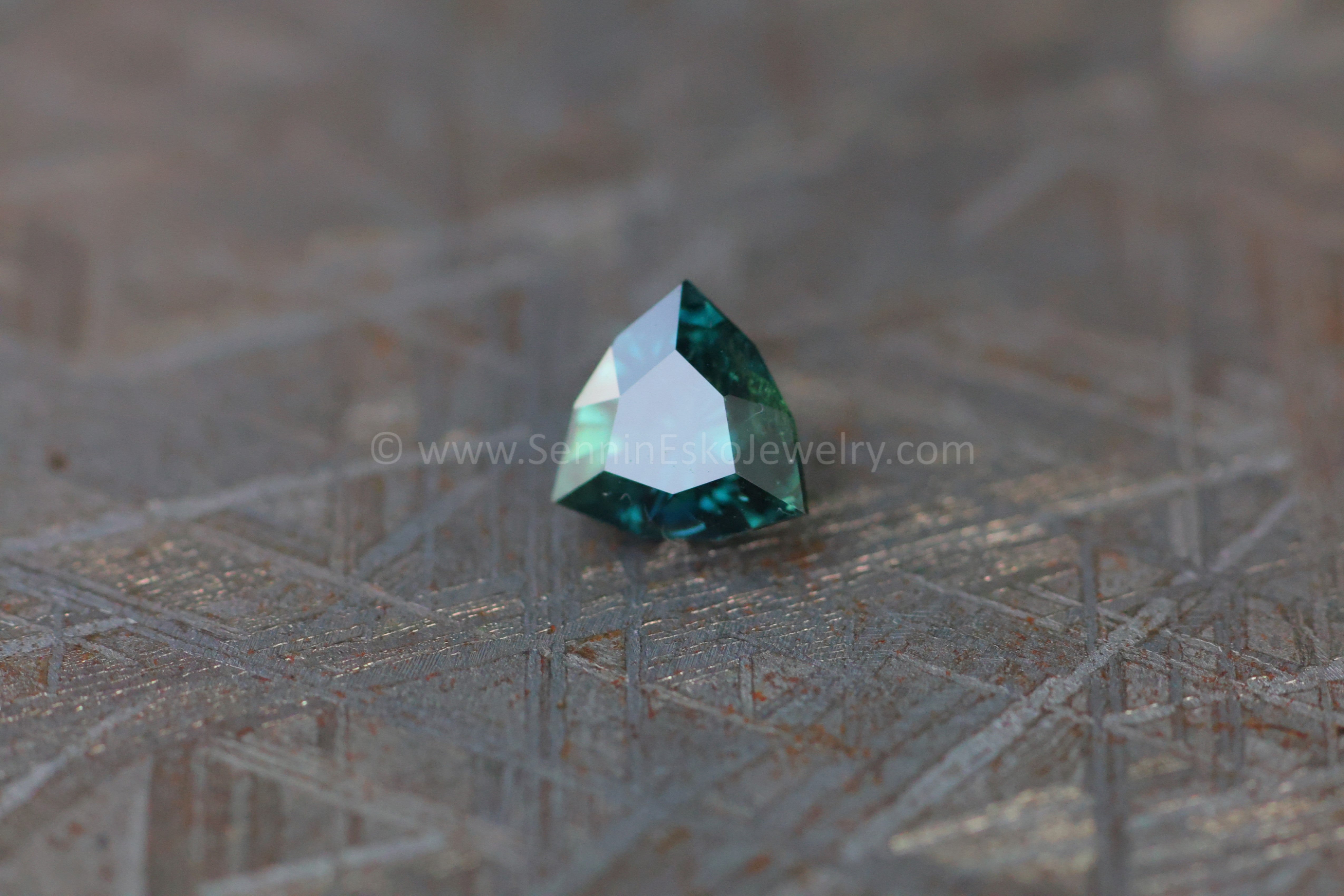 1.2ct Blue/Green Parti Sapphire Triangle, 6.4x6.4mm – Sennin Esko