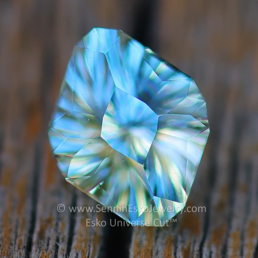 1 carat Vanadium Beryl Do-Decagon - 7.8x6.1mm - Esko Universe Cut ™