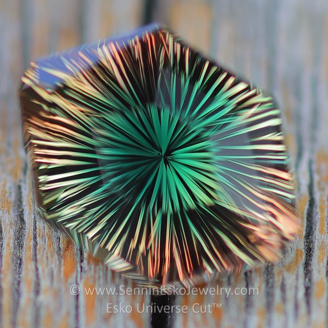 3.8 Carat Green/Orange Oregon Sunstone - 12x8.8mm - Esko Universe Cut ™