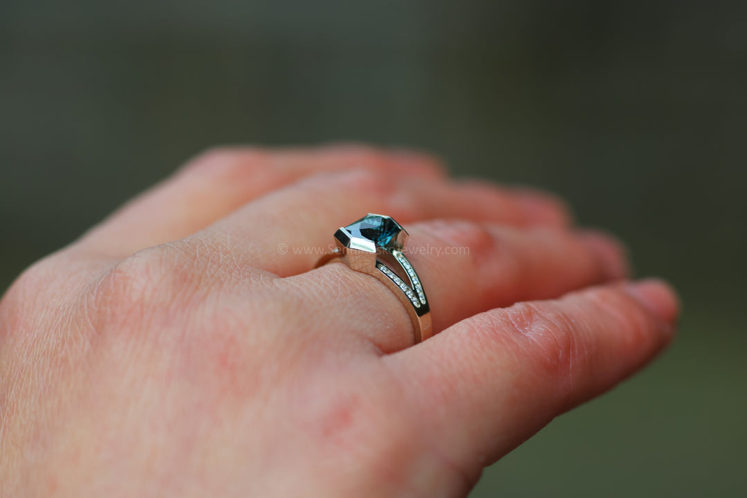 Split Shank Open Bezel Ring With Diamond Accents - Depicted with a Blue Sapphire (Setting Only, Center Stone Sold Separately)