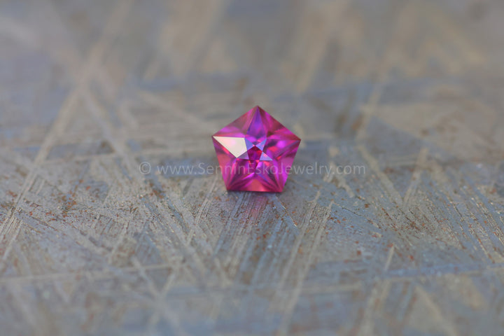 0.95 carat Star Cut Purple Garnet - 5.8mm