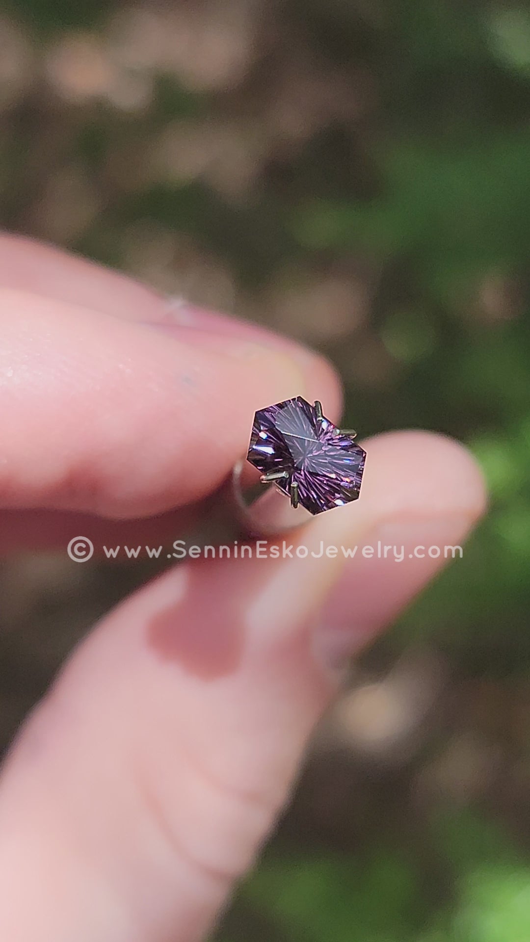 Hexagone spinelle lilas 1,4 carat - 8,4 x 5,2 mm, coupe fantaisie