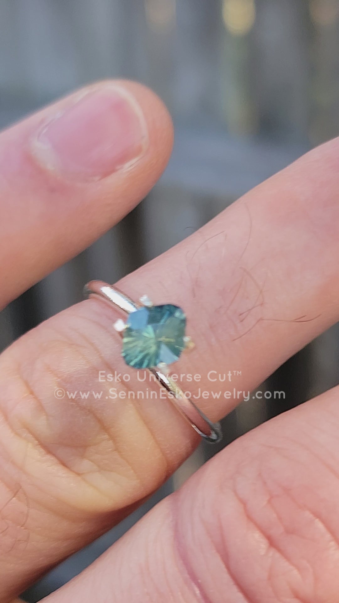 0.99 Carat Teal/Yellow Opalescent Sapphire - 6.9x6mm - Esko Universe Cut ™