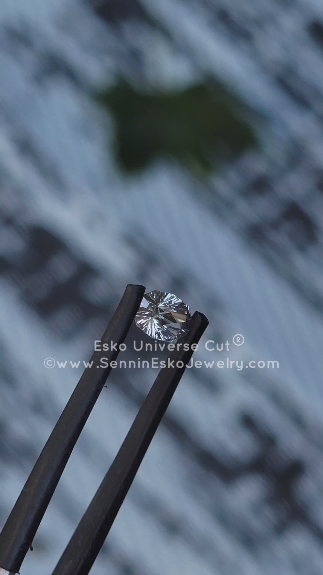 1.03 Carat Silver Sapphire Oval - 6.8x4.8mm - Esko Universe Cut ®