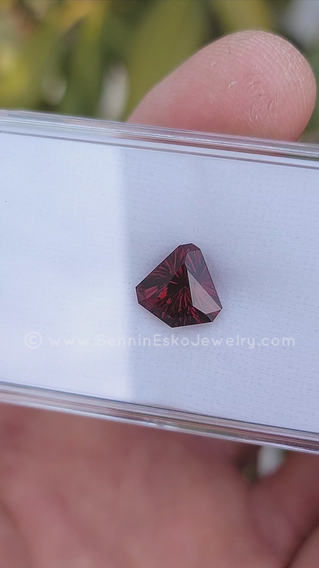 4.9 Carat Rhodolite Garnet Kite -10.9x11.2mm - Esko Universe Cut ™