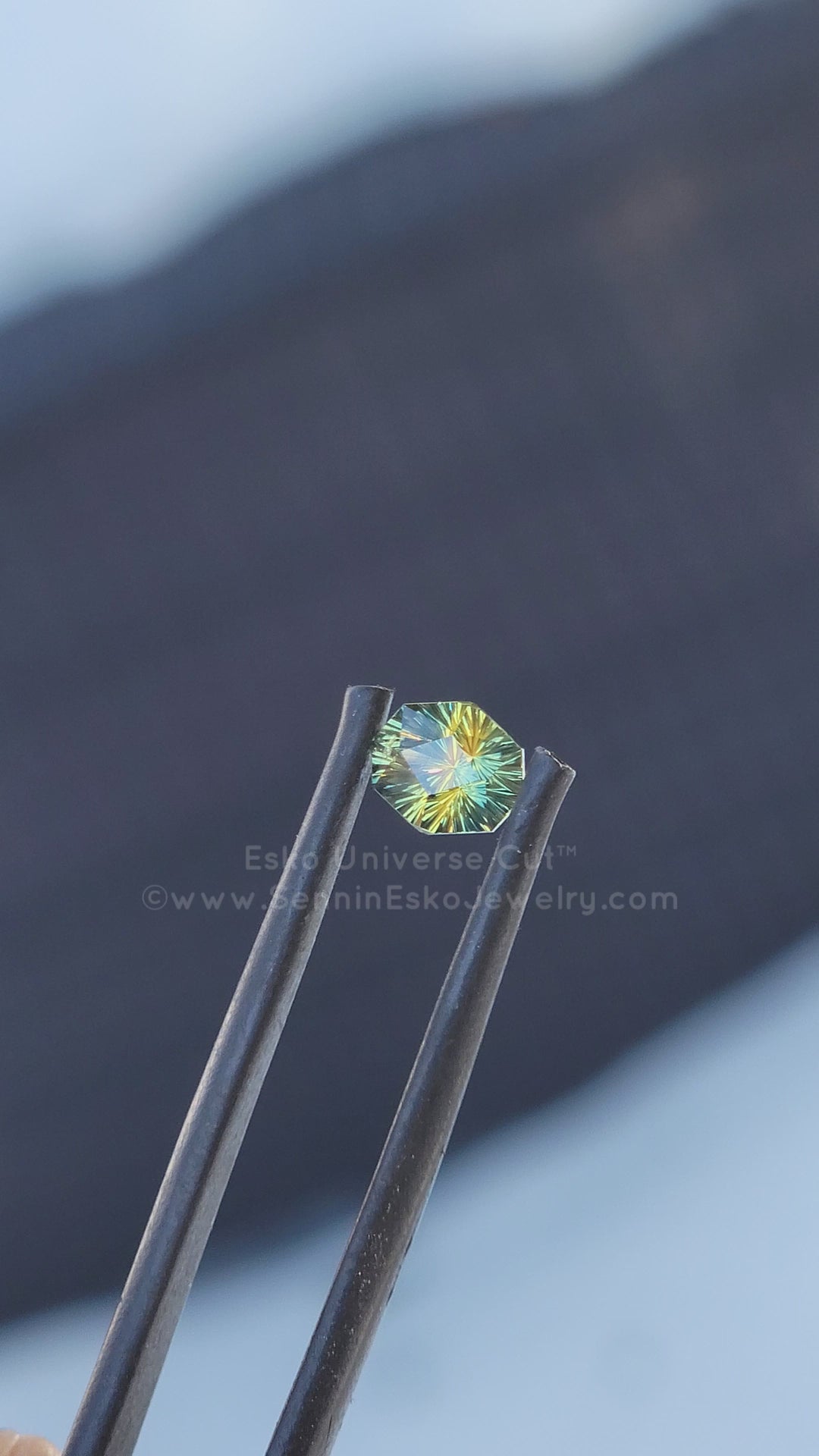 1.2 Carat Yellow/Green Striped Parti Sapphire - 6.5x5.4mm - Esko Universe Cut ™