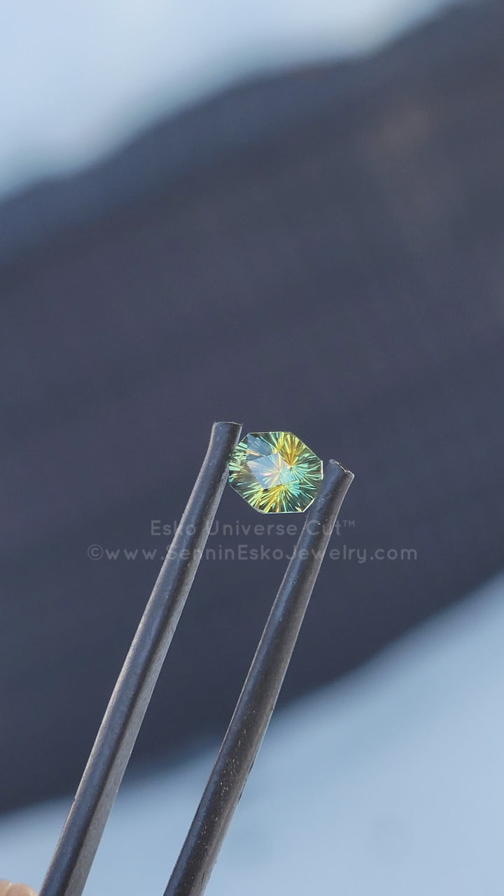 1.2 Carat Yellow/Green Striped Parti Sapphire - 6.5x5.4mm - Esko Universe Cut ™