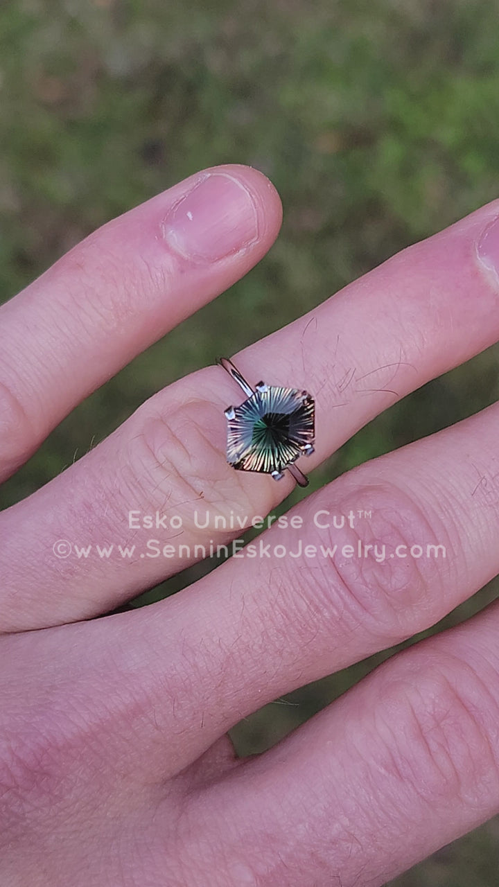 3.8 Carat Green/Orange Oregon Sunstone - 12x8.8mm - Esko Universe Cut ™