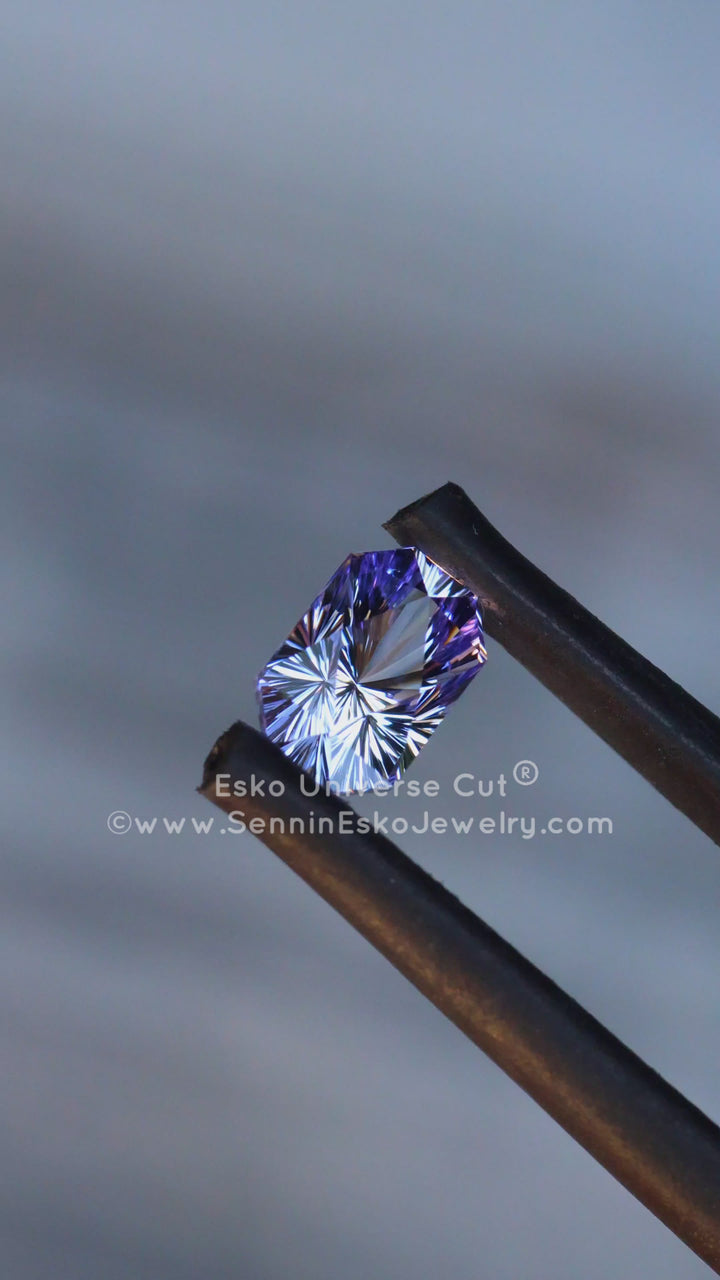 0.7 Carat Lilac Tanzanite Octagon - 5.8x3.9mm - Esko Universe Cut ®