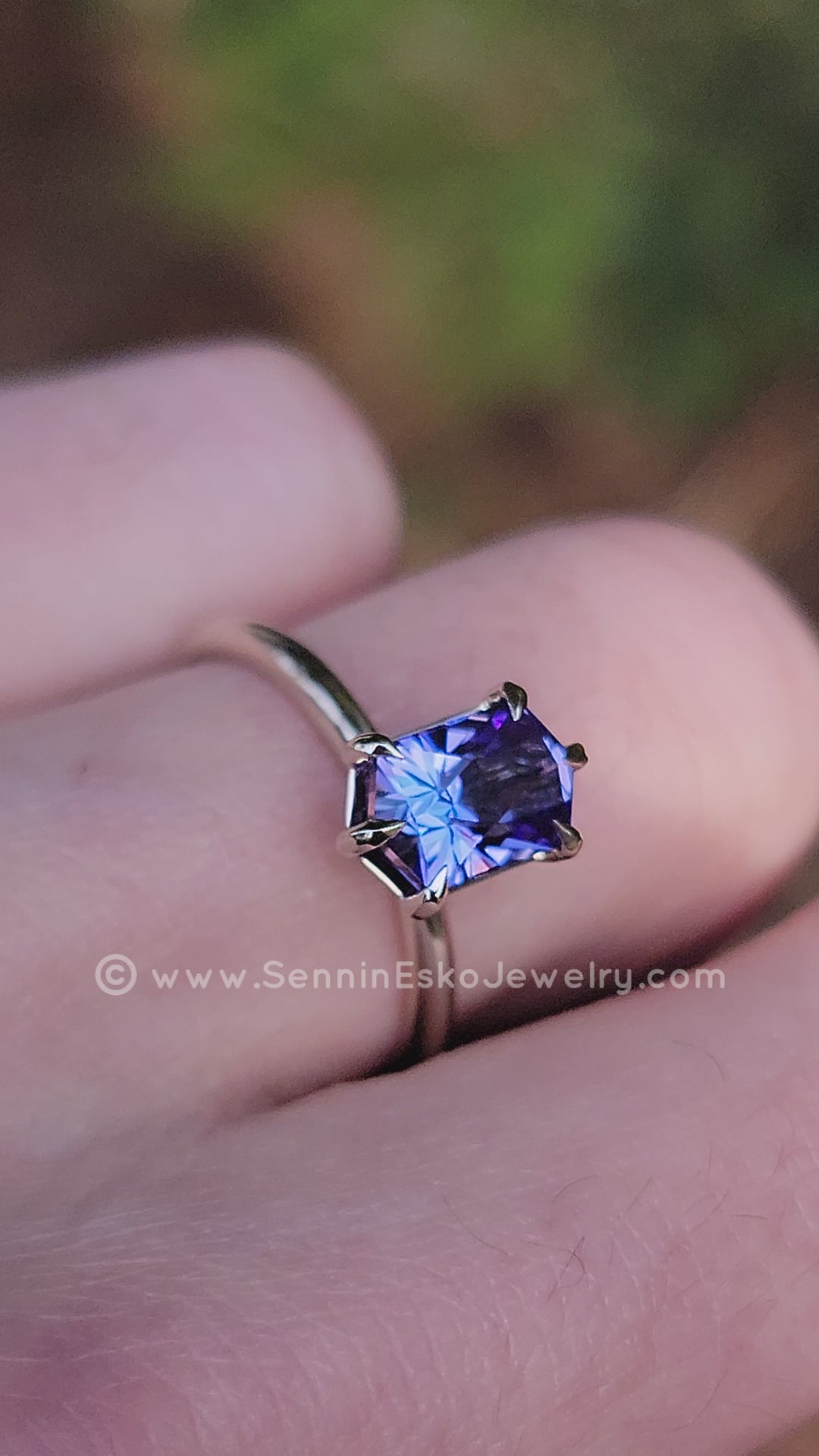 Blurple 6 prong claw set 18kt white gold tanzanite hexagon ring