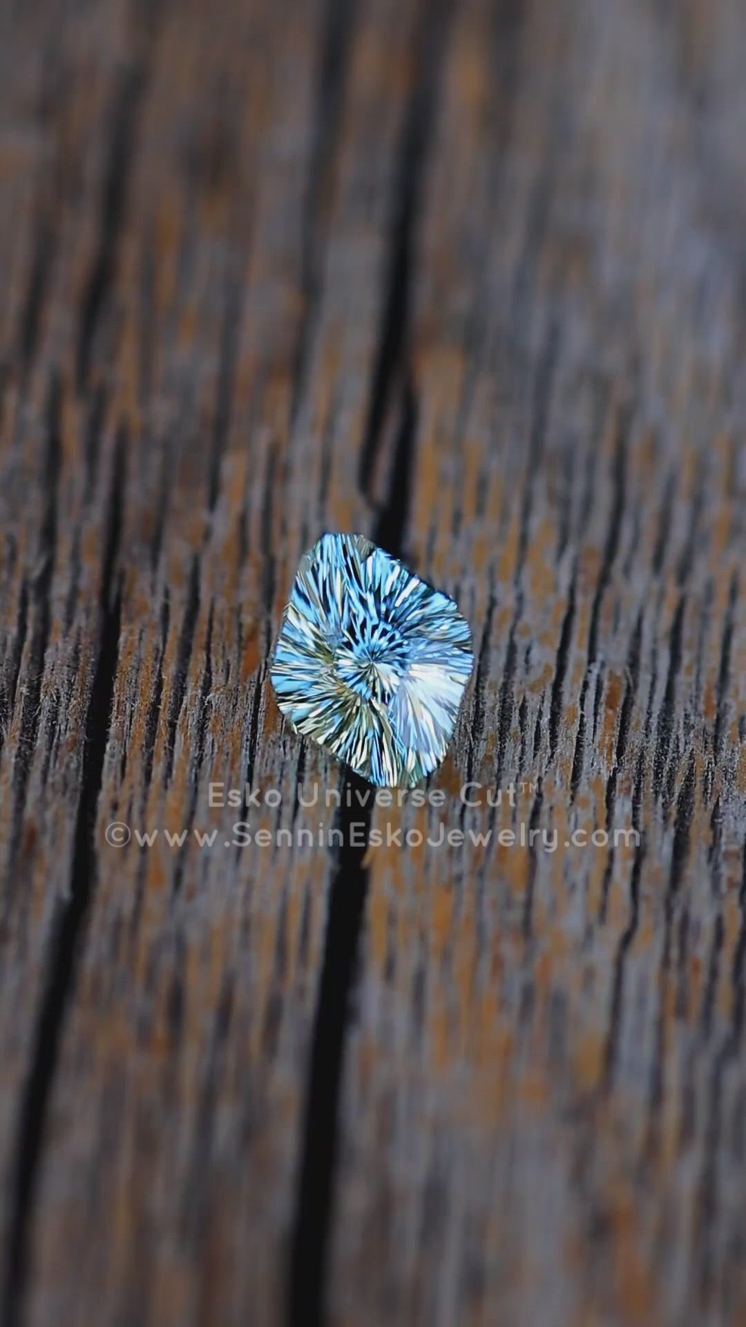 1 carat Vanadium Beryl Do-Decagon - 7.8x6.1mm - Esko Universe Cut ™