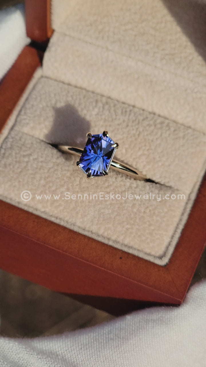 Blurple 6 prong claw set 18kt white gold tanzanite hexagon ring