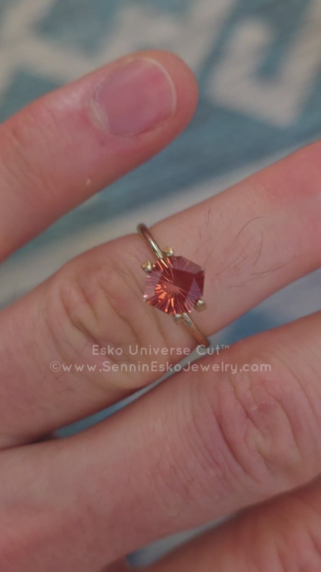 1.4 Carat Orange/Red Oregon Sunstone - 8.5x7.5mm - Esko Universe Cut ™