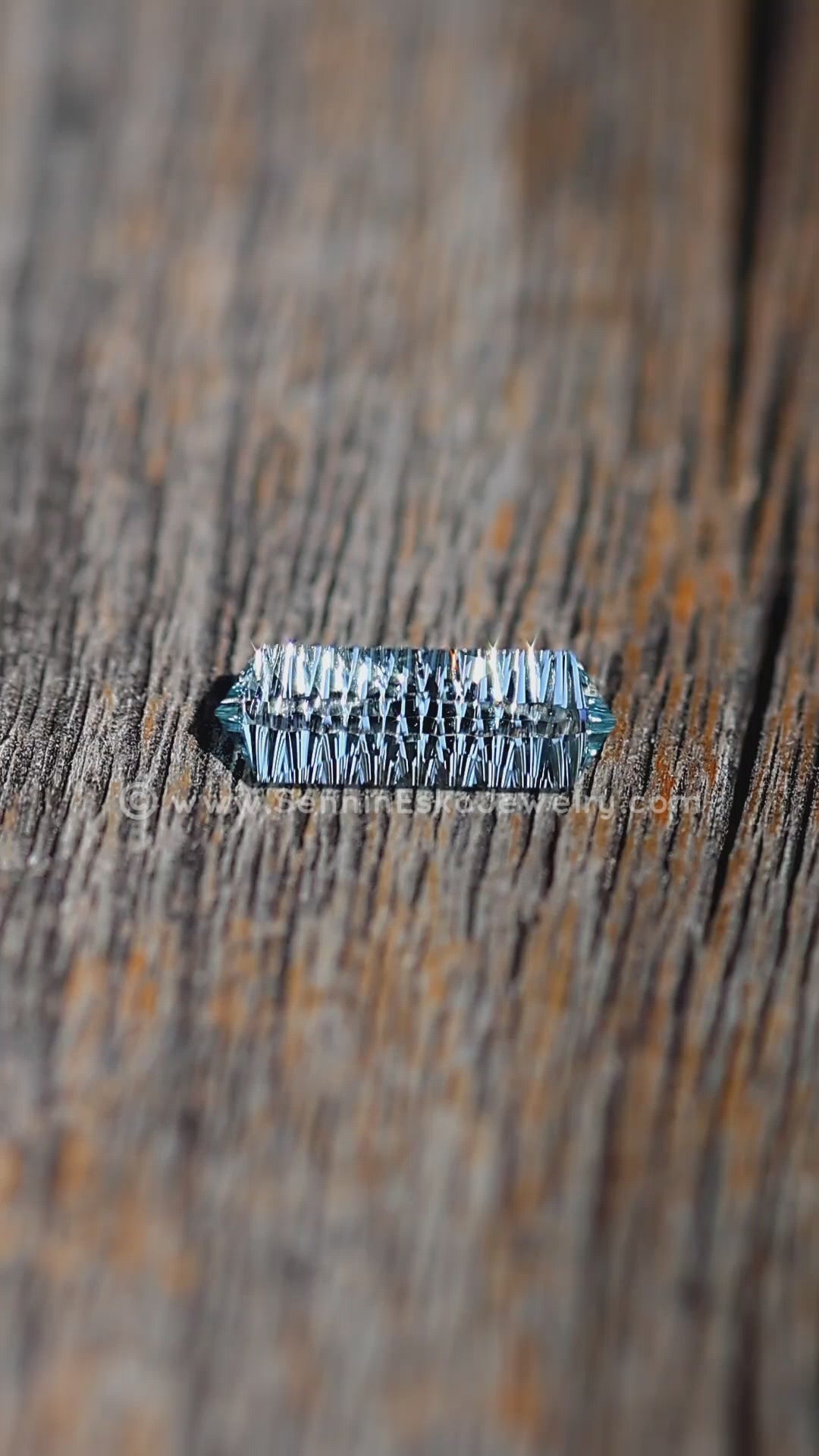 0.8 carat Aquamarine Long Hexagon - 10.5x3.5mm - Esko Placid Cut ™