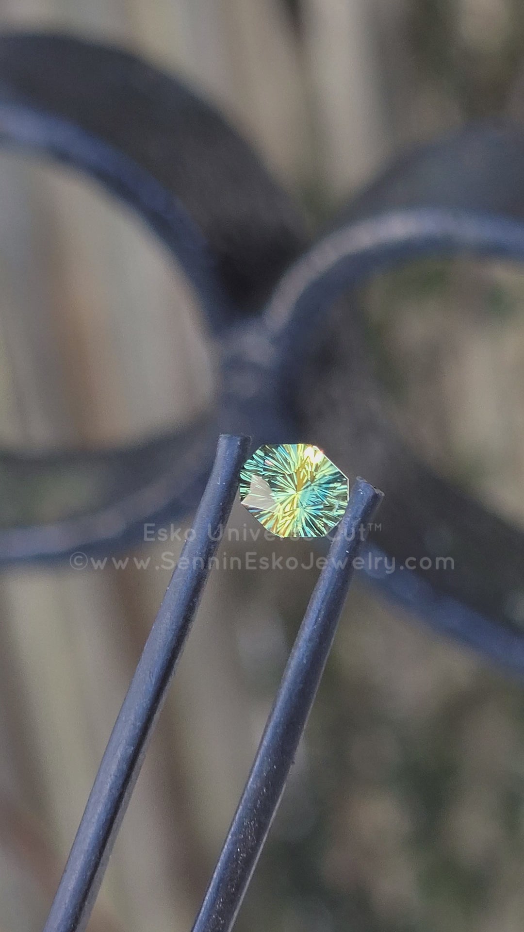 1.2 Carat Yellow/Green Striped Parti Sapphire - 6.5x5.4mm - Esko Universe Cut ™