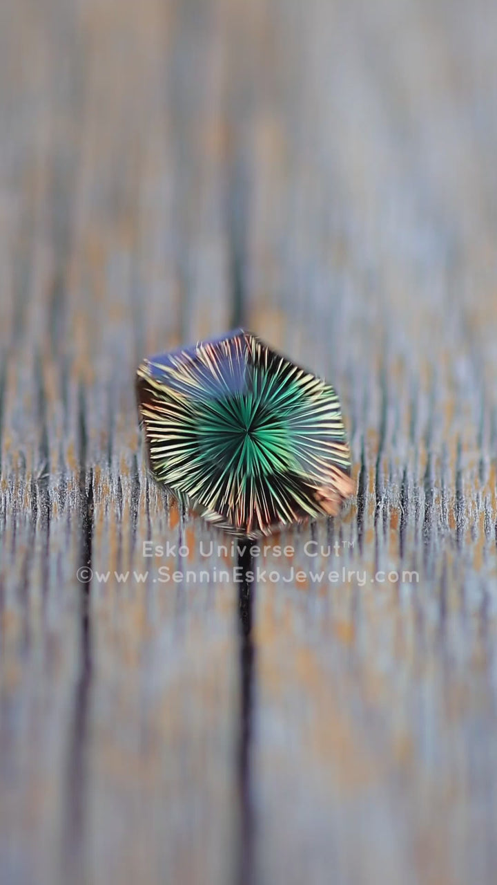 3.8 Carat Green/Orange Oregon Sunstone - 12x8.8mm - Esko Universe Cut ™