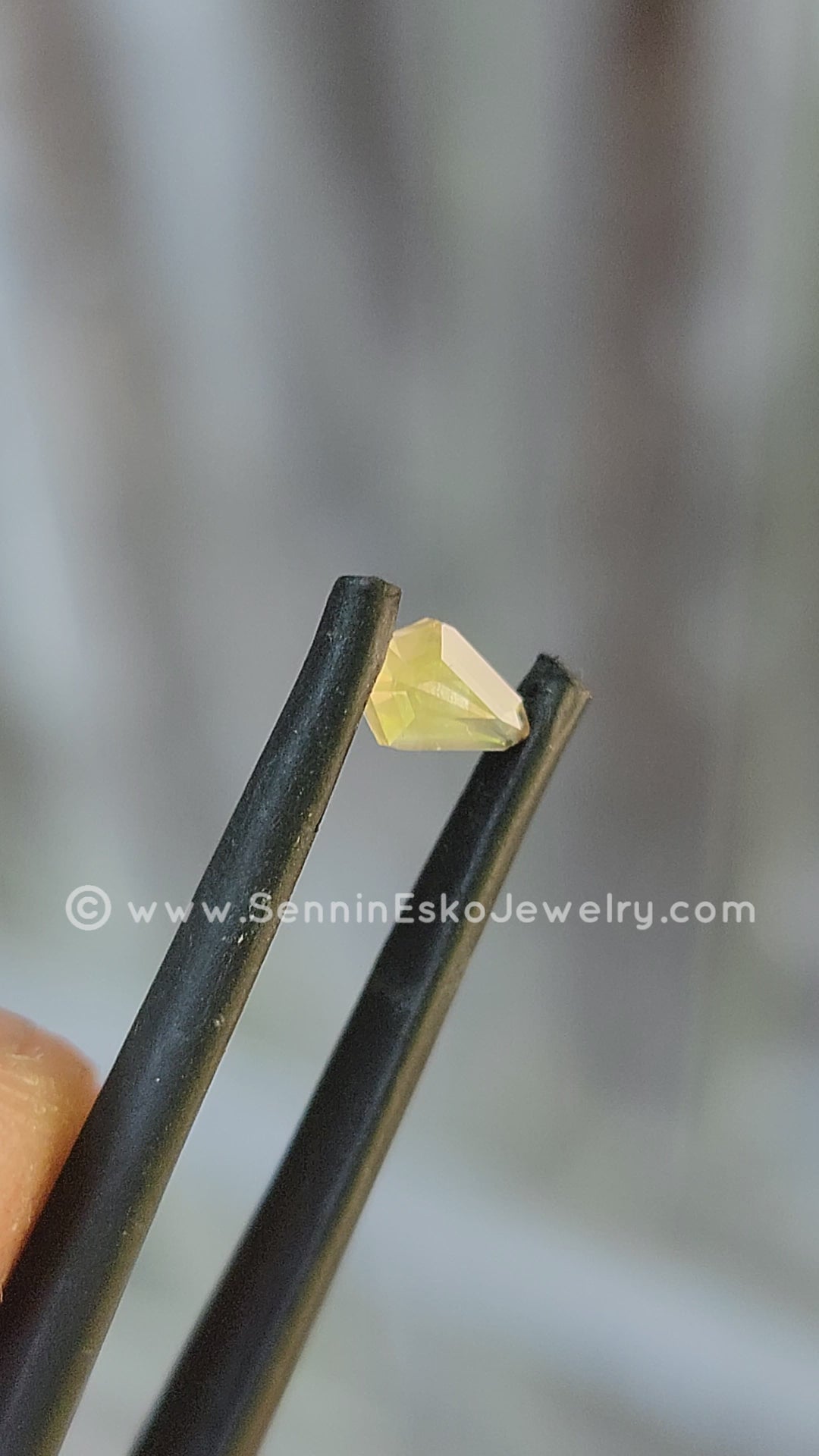 0.49 carat Yellow Sapphire Kite -  Precision Cut, 5.9x3.8mm