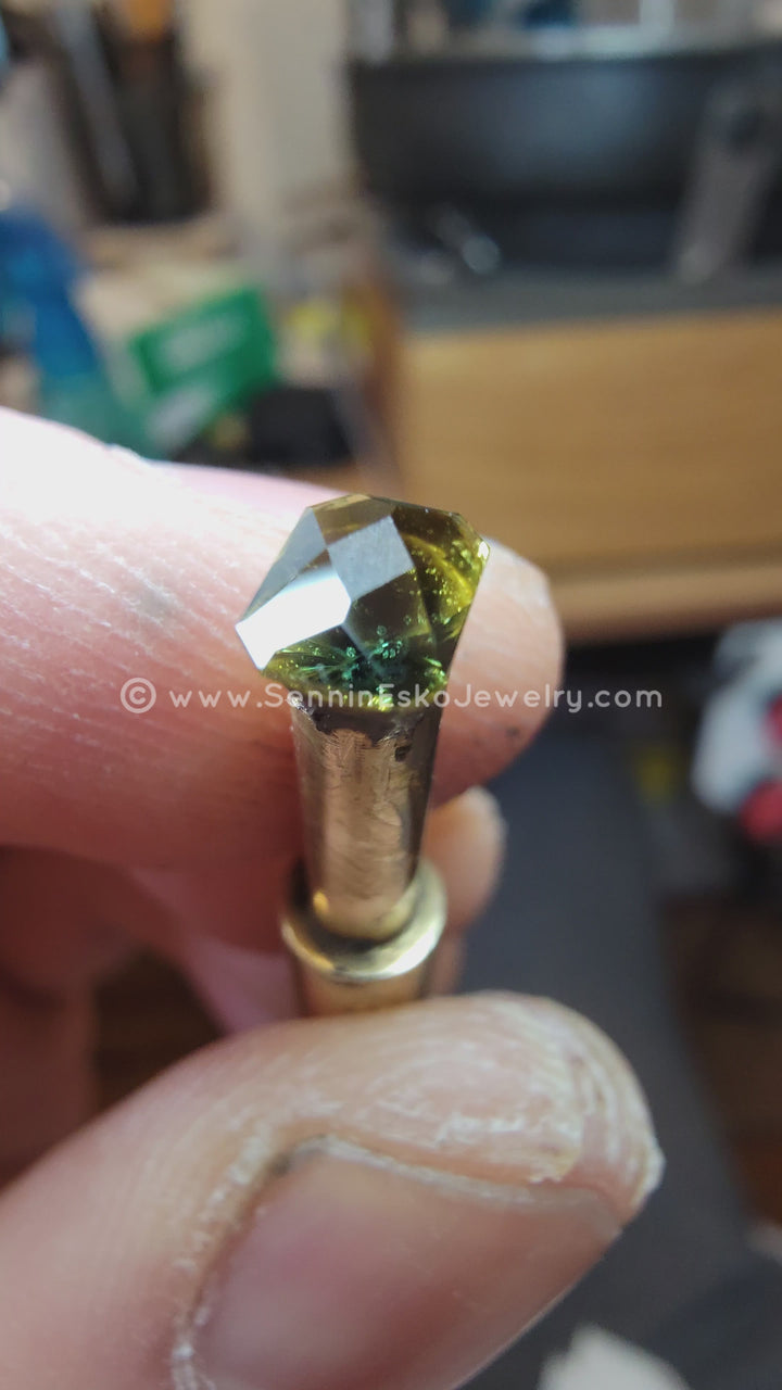 0.96 Carat Parti Yellow Green/Blue Sapphire Octagon -  6.1x4.5mm - Esko Universe Cut ™