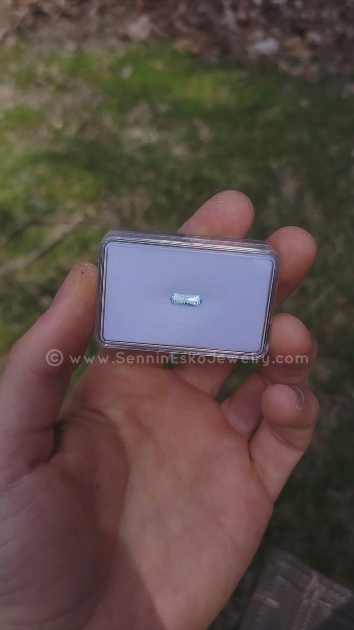0.8 carat Aquamarine Long Hexagon - 10.5x3.5mm - Esko Placid Cut ™