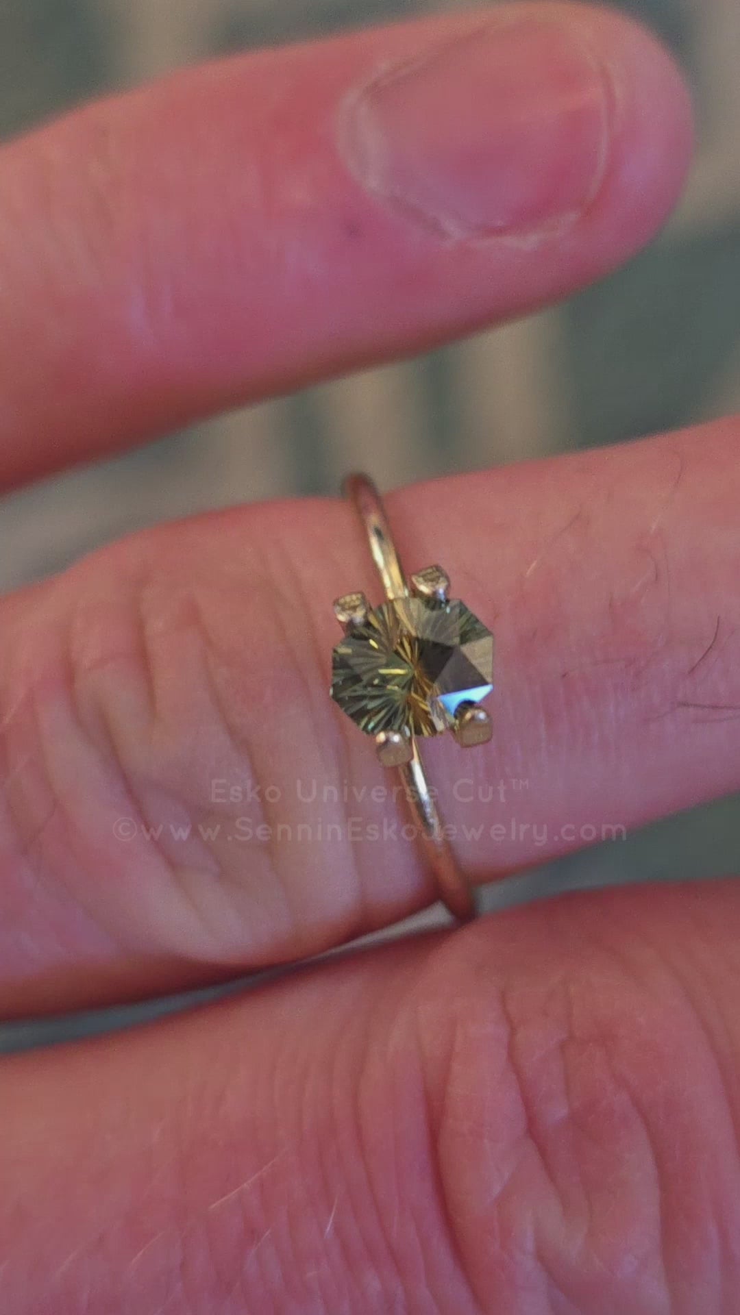 1.2 Carat Yellow/Green Striped Parti Sapphire - 6.5x5.4mm - Esko Universe Cut ™