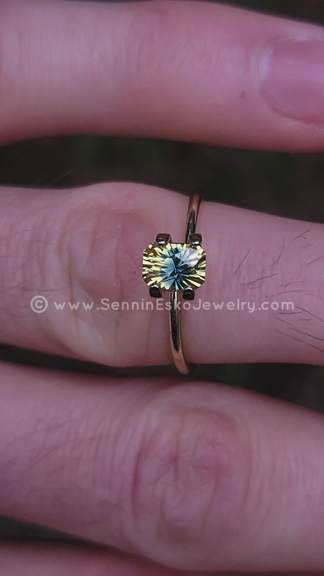 0.96 Carat Parti Yellow Green/Blue Sapphire Octagon -  6.1x4.5mm - Esko Universe Cut ™