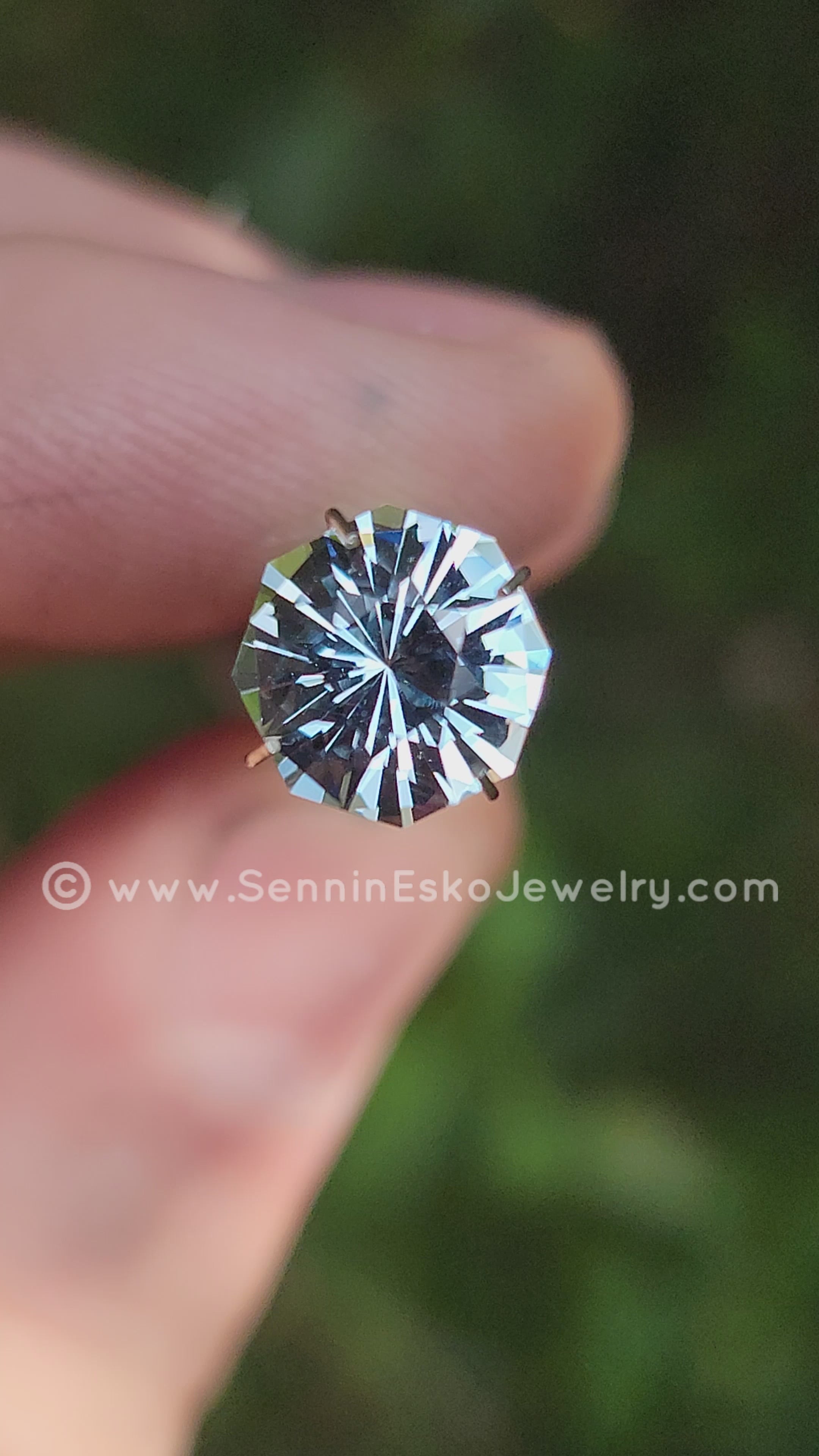 3.5 Carat Sky Blue Topaz Octagon - 9.4x8.8mm – Sennin Esko Jewelry
