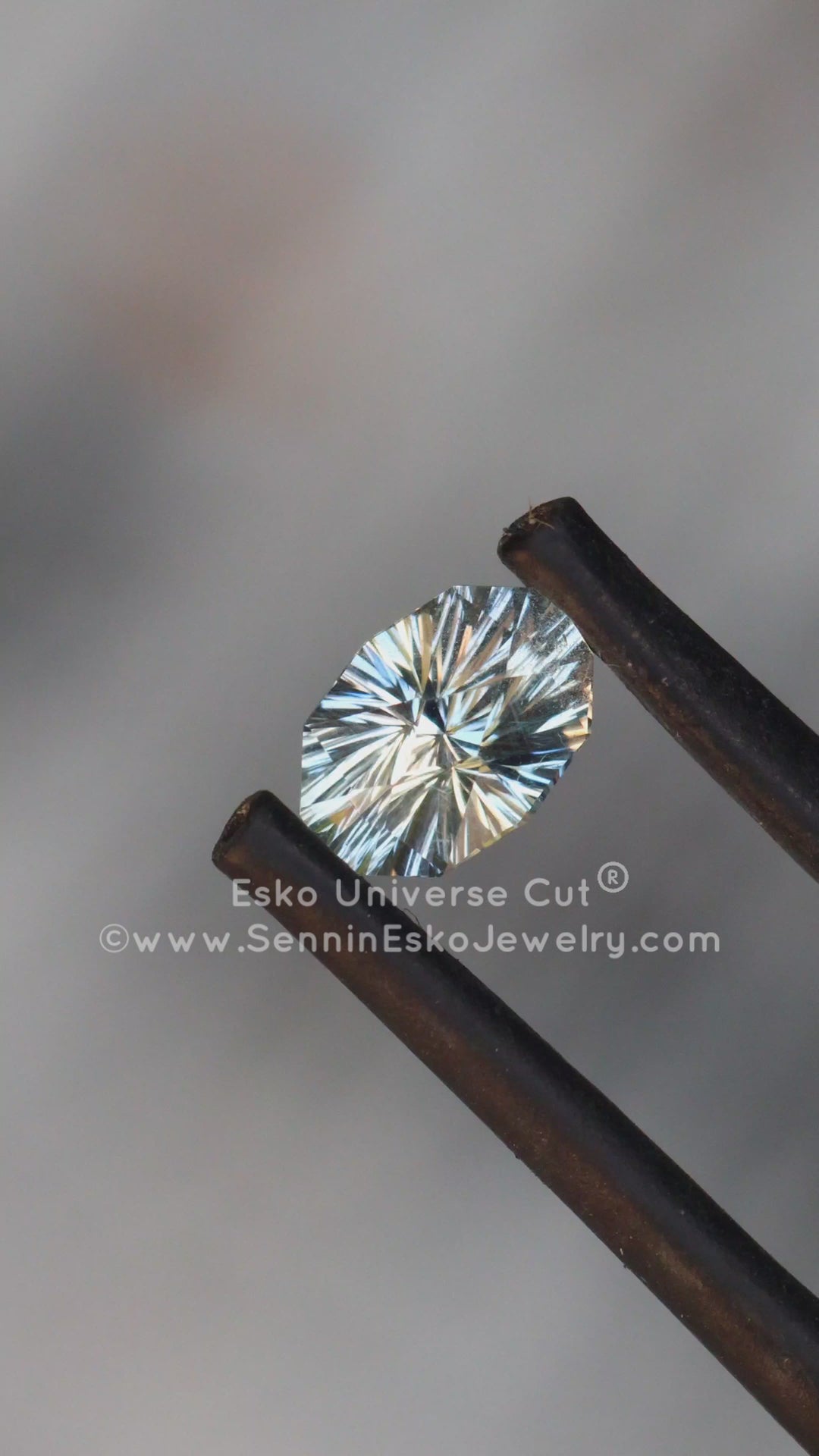 1.03 Carat Silver Sapphire Oval - 6.8x4.8mm - Esko Universe Cut ®