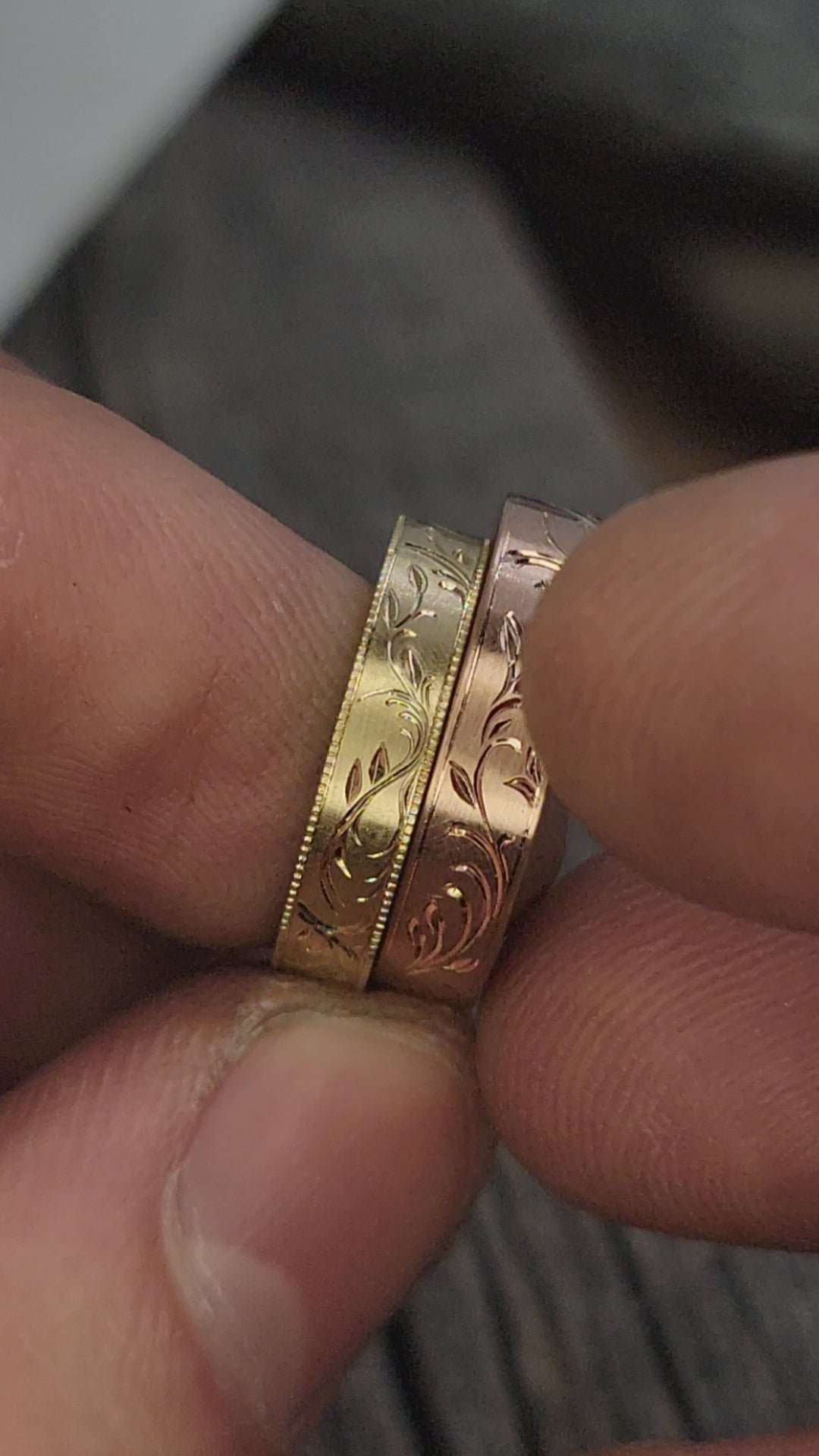 4x1mm Branches and Leaves Variation 1 14kt Yellow Gold Bright Cut Engraved Band