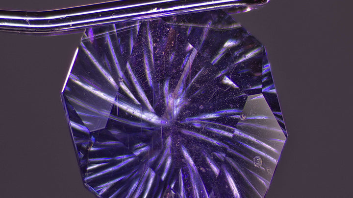 Octogone de saphir bleu violet de 0,8 carat - 5,8 x 5,3 mm, taille fantaisie