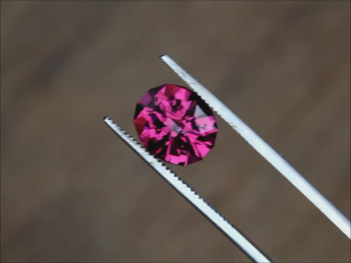 Malawi Grenat Oval Hand Cut Gemstone - Precision Cut 9x10mm Garnet - Loose Gemstone - Precision Cut Gemstone