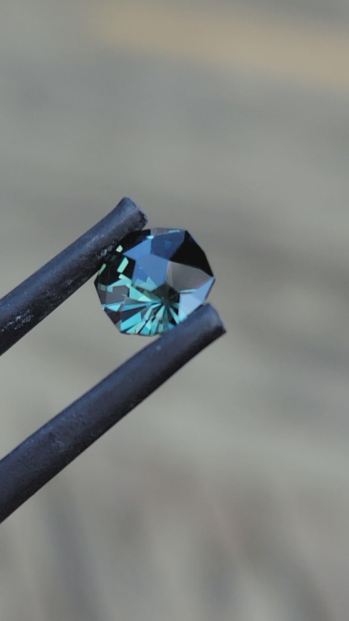1,1 Karat blaugrüner Saphir-Sechskant – Präzisionsschliff – 6,3 x 5,8 mm