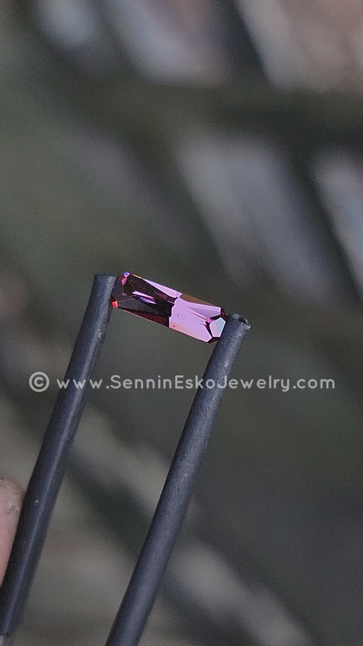 0.57 ct Rose Saphir Rose Long Octogone - Umba - 8.5x2.7mm, Taille Spéciale